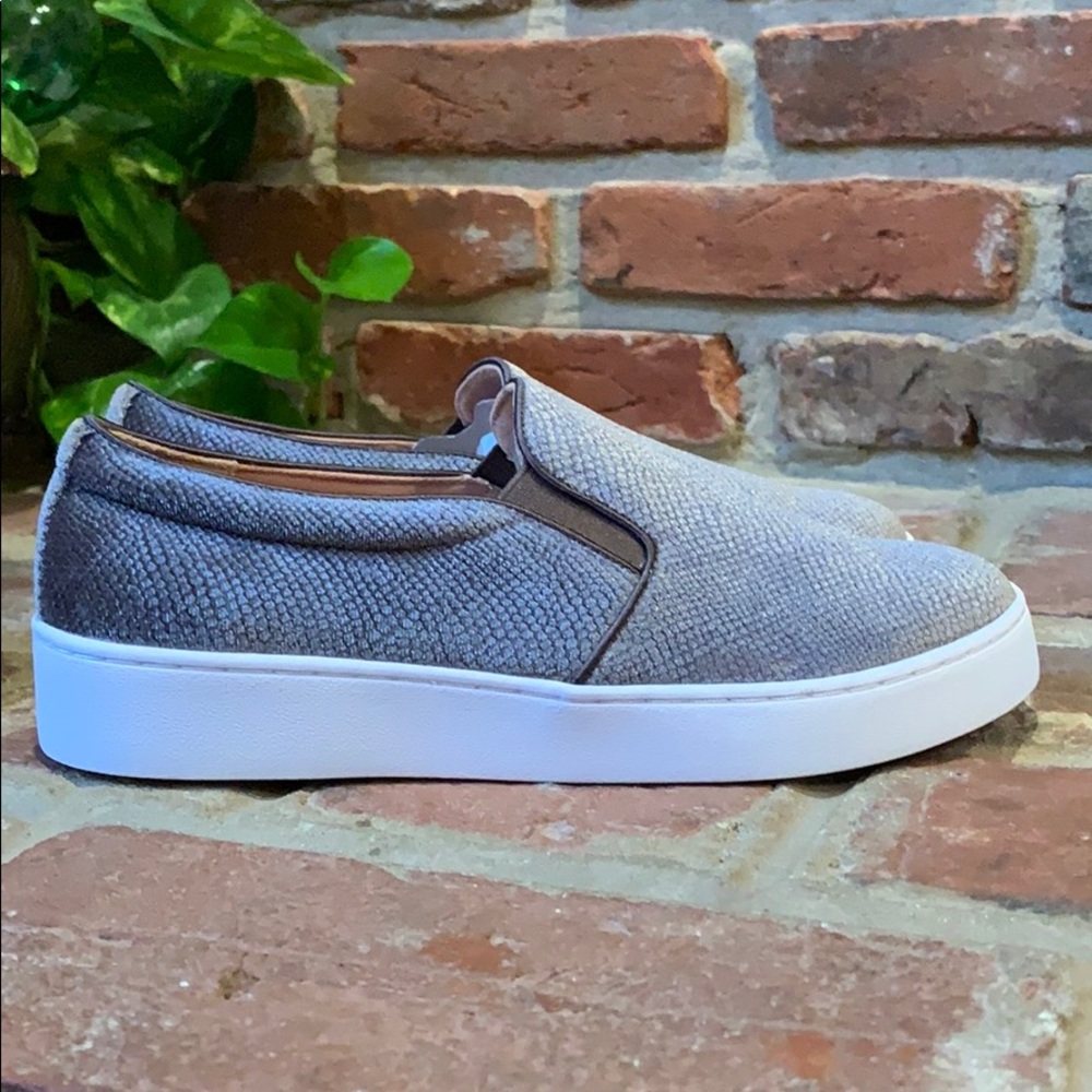 Vionic splendid holiday slip on sneakers